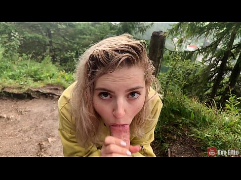 ❤️ ผู้หญิงกลืนน้ำเชื้อหลังจาก blowjob สาธารณะ - Eva Elfi ❤️ หนังโป๊รัสเซีย ที่เรา ❌️❤
